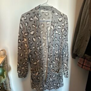 Maurices Light Gray Animal Print Sweater